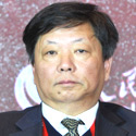  董健康 中國(guó)民航大學(xué)校長(zhǎng) 高校服務(wù)社會(huì)和經(jīng)濟(jì)有三條途徑： 一是和社會(huì)的需求融合起來，共同促進(jìn)社會(huì)經(jīng)濟(jì)發(fā)展﹔二是利用強(qiáng)大的優(yōu)勢(shì)學(xué)科引領(lǐng)，支持地方經(jīng)濟(jì)社會(huì)發(fā)展﹔三是直接以高校研發(fā)出來的技術(shù)和產(chǎn)品，參與社會(huì)的經(jīng)濟(jì)建設(shè)……[詳細(xì)]