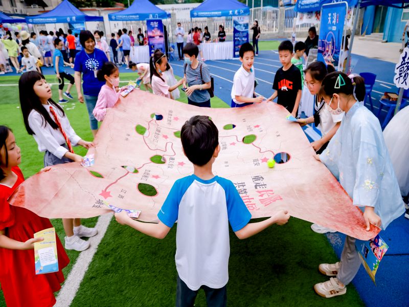 北京航空航天大學附屬小學舉行慶“六一”活動。校方供圖