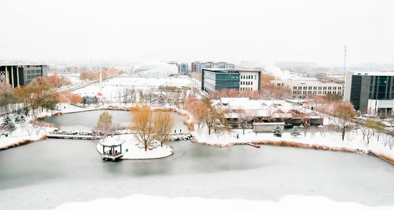 北京建筑大學(xué)：校園雪景俯瞰圖。校方供圖